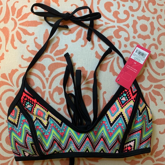 New with tags bikini top - Picture 4 of 4